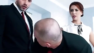 Androgynous election newborn sucks n gets fucked thither Androgynous 3some