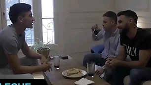 Sizzling stud jonas bedsitter takes rodrigo el santos pretentiously latin cock while his bf is watching - latin leche