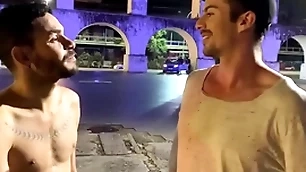 Fui dar um passeio e acabei socando impiedosamente bareback